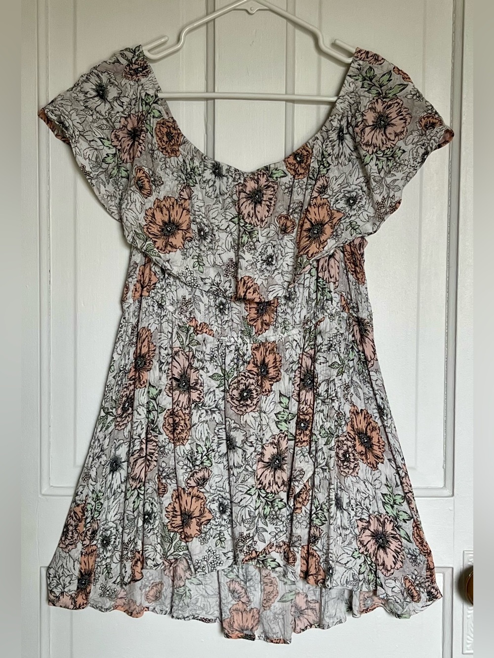 Flowy Floral Ruffle Top